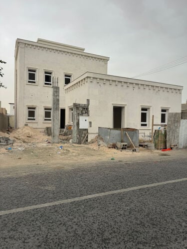 للبيع فيلا في معيذر الشمالي. 