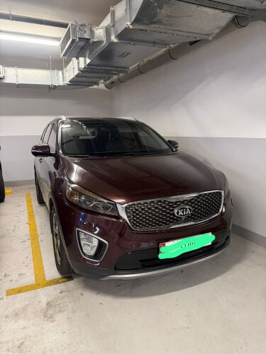 Sorento Lady Driven