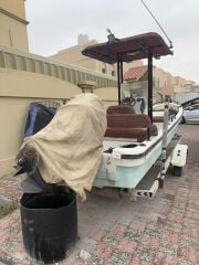 للبيع طراد  23 قدم مكينة 115