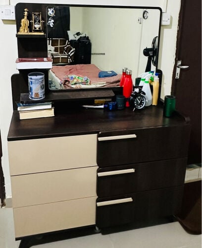 dressing mirror 