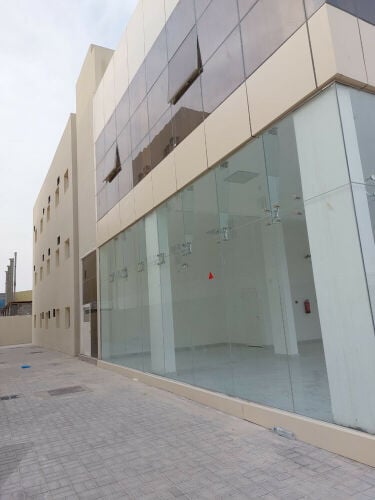 استورات للإيجار في بركة العوامر 