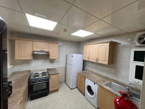 غرفه وصاله ومطبخ وحمام مفروش شامل