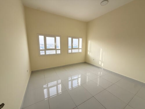 للإيجار شقه في الخيسه 