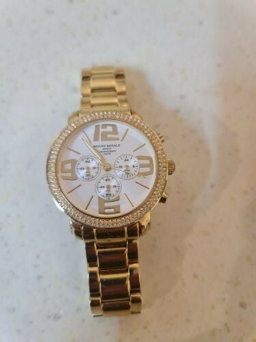 ساعة سويسرية اصليه