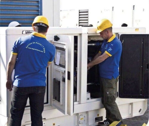 مكانيكي لأصلاح وصيانة المولدات 