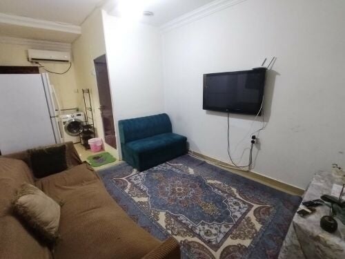للايجار بالوكره غرفه وصاله مفروشة