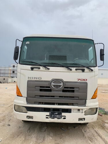 HINO LOWBED .