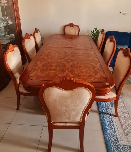 للبيع طاولة طعام / سفر