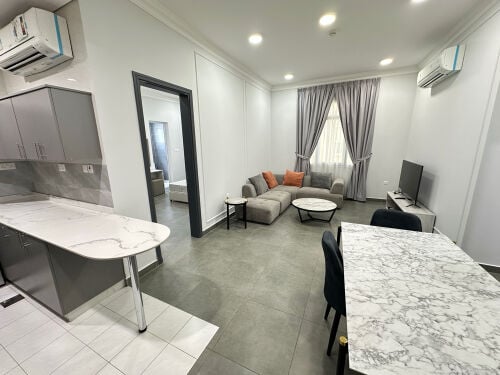 شقة فاخرة مكونة من ثلاث غرف 