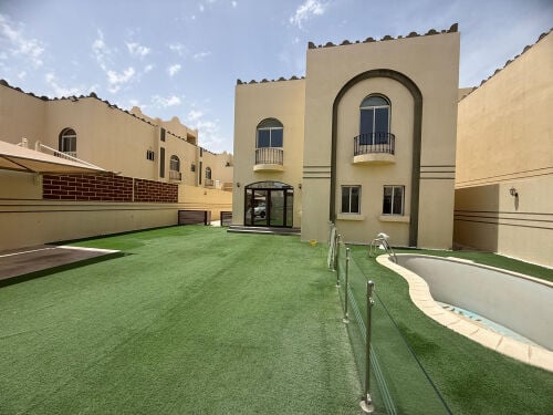 للإيجار فيلًا بالخيسة 