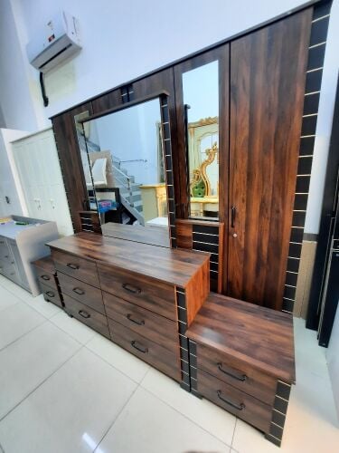 bedroom set available