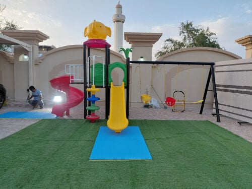 ملعب الاطفال 