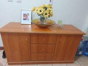 Buffet table with crystal vases