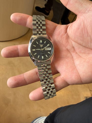 مطلوب نفس الساعه 