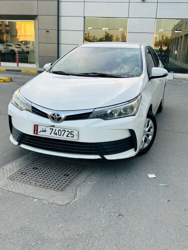 A very clean 2017 Toyota Corolla with 213,000 km on the odometer. Registration valid until 22/2/2027. Four new tires. Contact via WhatsApp. Price negotiable.