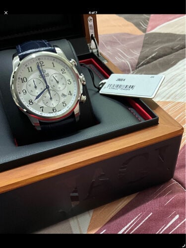 ساعة جاقوار 