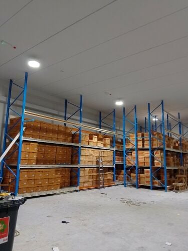 Werehouse rack shelf