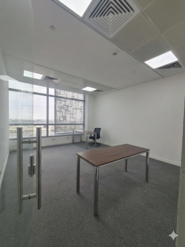 مكتب للإيجار لوسيل