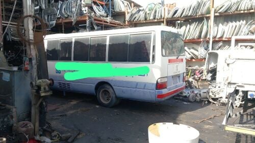 باص كوستر للبيع قطع غيار مستعمل