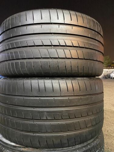 305/30/21" Good year brand