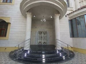 فيلا فاخرة للبيع