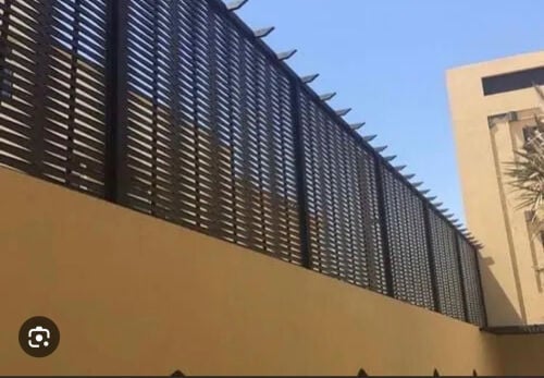 تنفيذ سواتر للفلل والحدائق 