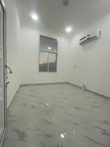 غرفتين وصالة اول ساكن مباشر