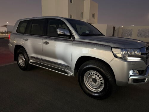 TOYOTA GXR V8 2019 FOR SALE