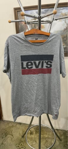 t-shirt levi’s
