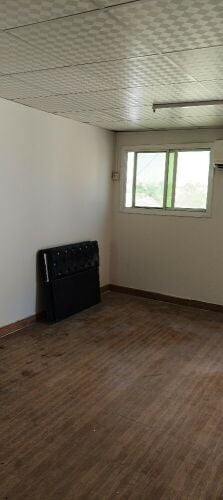 شقة لعائلة للايجار السلطة