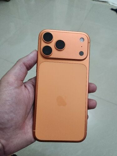 iphone 17 Pro Max 256 with box
