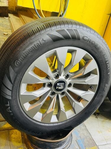 TANK rim tire available 5pic