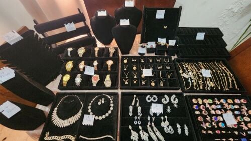 Women's Accessories