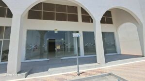 Shops and showrooms for rent