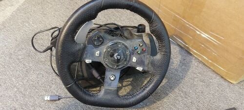 ps4 logitech G923staring  weel