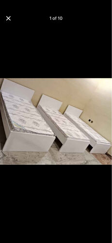 سرير مفرد خشبي جديد، مات