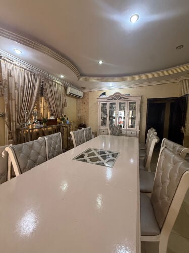 طاولة طعام 12كرسي