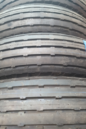 900.16 MAXISS new tyre