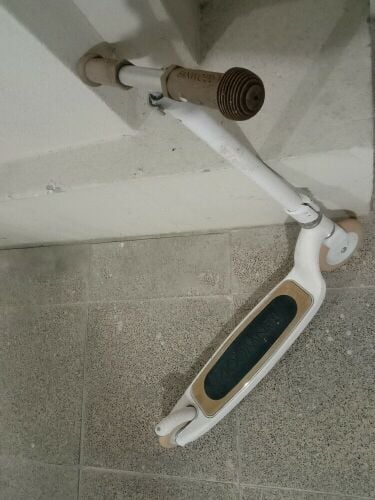 kids kick scooter excellent conditi