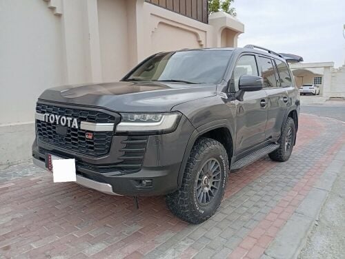 Toyota Land Cruiser GR look
