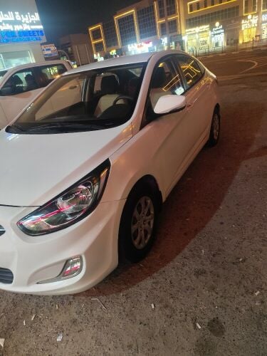 Hyundai accent 2015