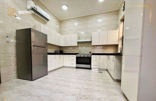 للبيع فيلا فاخرة سميسمة