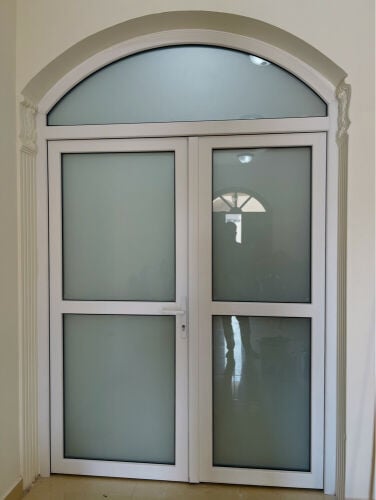 يو بي في سي صيانة الأبواب