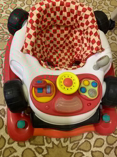 مشاية أطفال