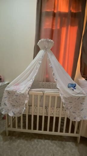 سرير بيبي شبه جديد