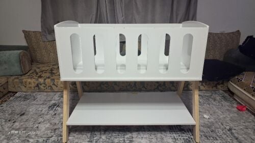 سرير اطفال نيوماتيك