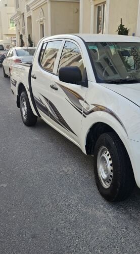 Mitsubishi l200 2014
