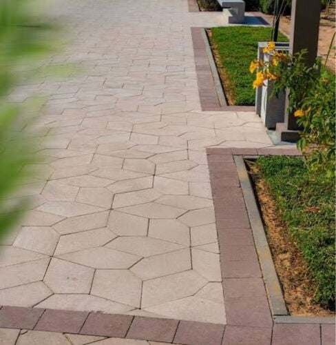 • الحدائق • الانترلوك • الكربستون