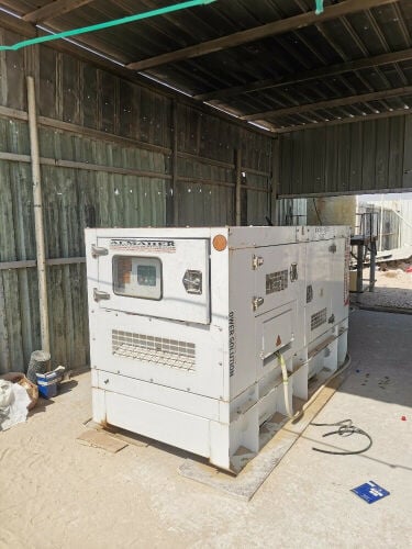 للإيجار جميع أحجام مكاين الديزل