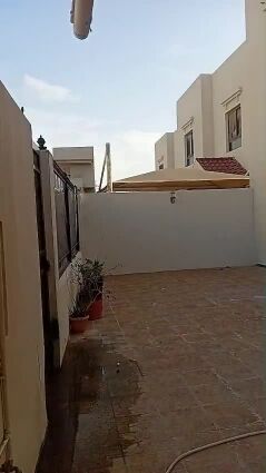 للايجار فيلا في الوكرة